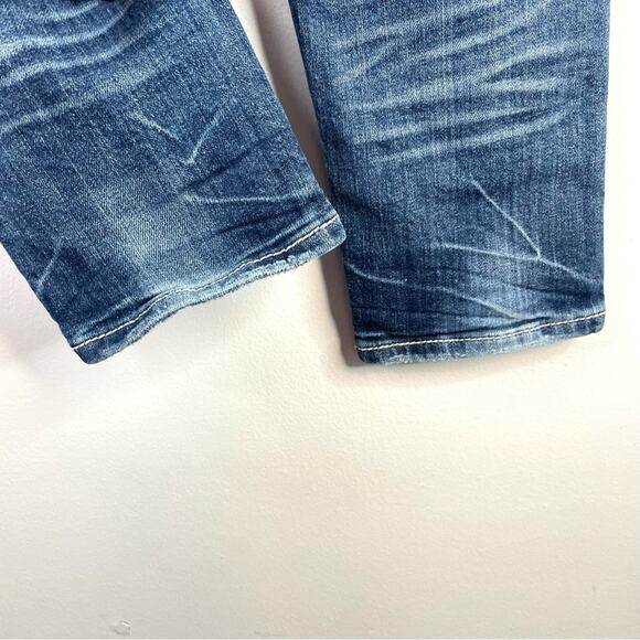 Miss Me Angel Wing Rhinestone Western Cropped Capri Distressed Stretch Jeans 26 - Picture 8 of 16